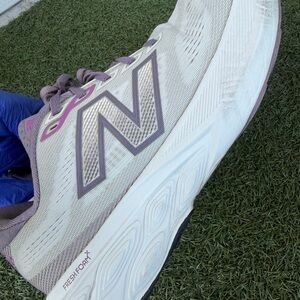 New Balance Women's White and Lavender Athletic Shoes